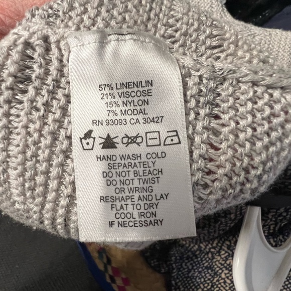 Elegant Light Gray Sweater bell sleeve - Picture 4 of 4